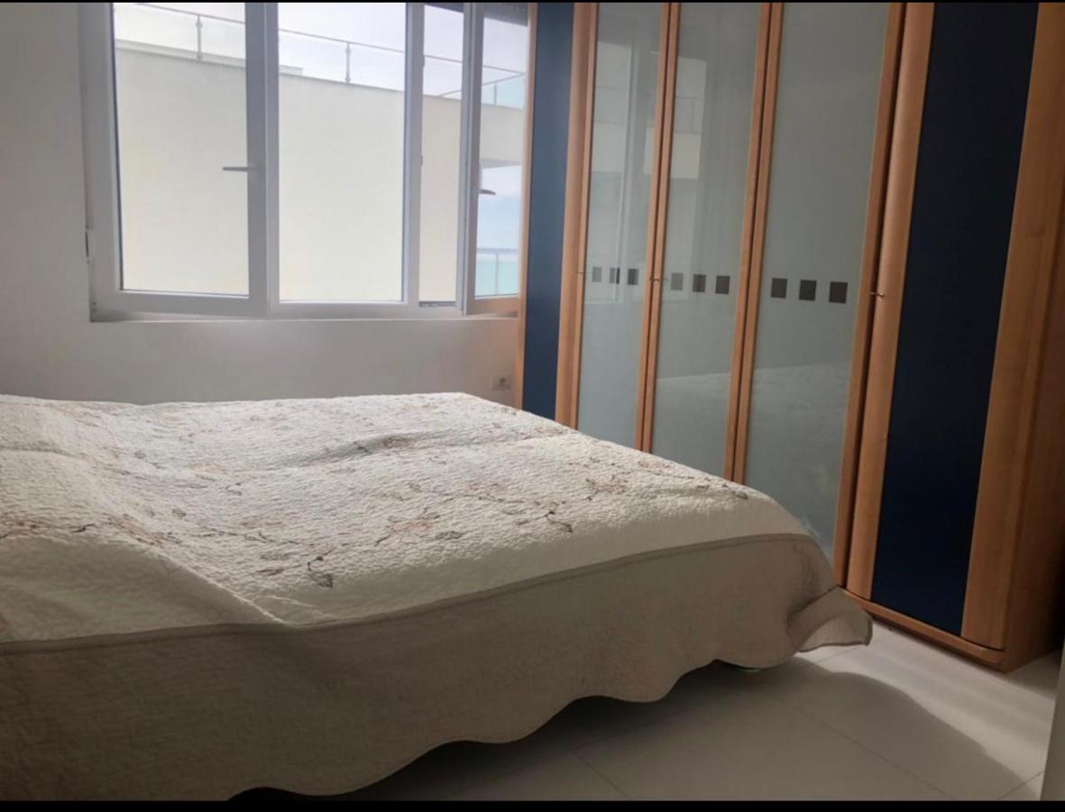 Beach Luxury Apartment Shengjin Lezhe Bagian luar foto