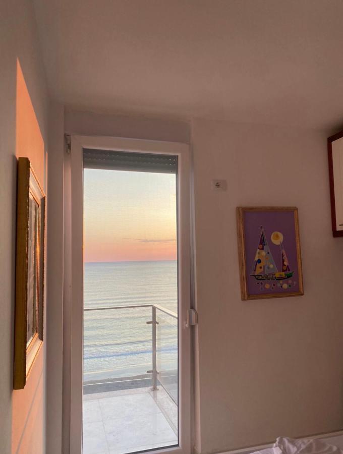 Beach Luxury Apartment Shengjin Lezhe Bagian luar foto